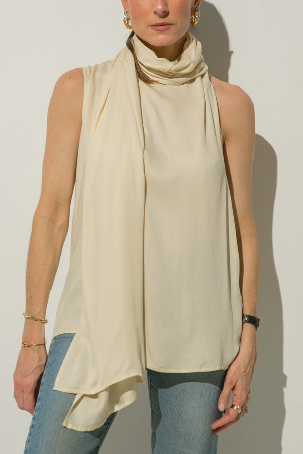 
                  
                    OLYMPIA TOP
                  
                