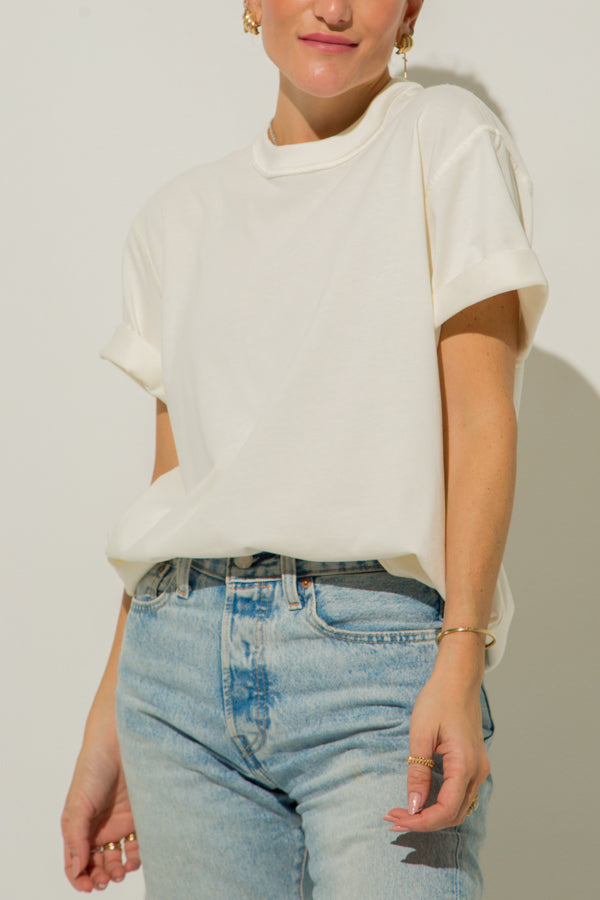 
                  
                    EVERYDAY CLASSIC TOP
                  
                